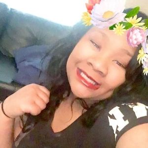 Meet your Posher, Cierra